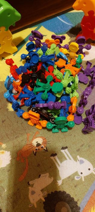 Zestaw klocków konstrukcyjnych + 2x puzzle  przestrzenny