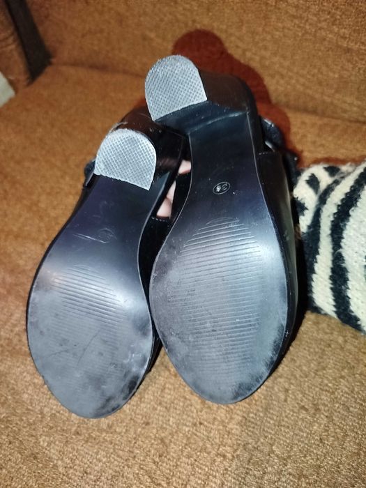 Botki sandały Top secret r. 36
