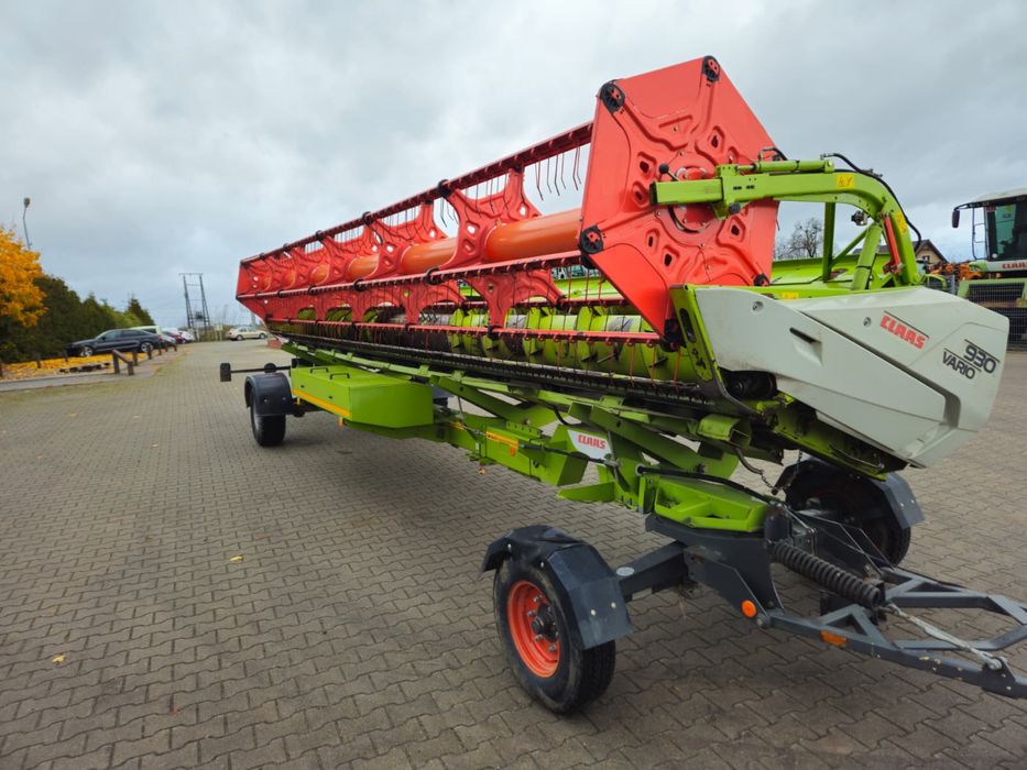 Claas Lexion 760TT + V930