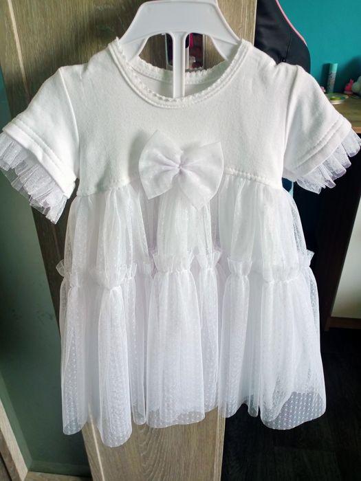 Sukienka do chrztu Świętego