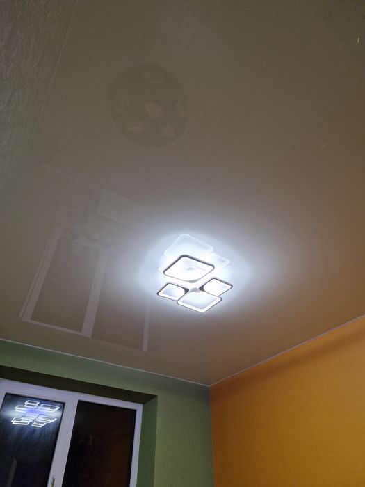 Натяжні стелі потолки