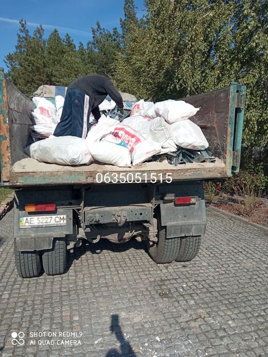 Вывоз мусора. Зил, КамАЗ, есть грузчики. Доставка щебень,песок,отсев.