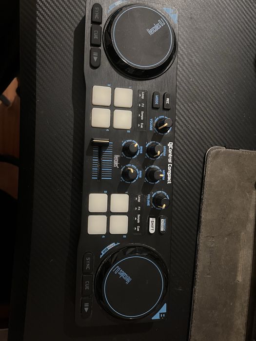 Mesa dj hercules