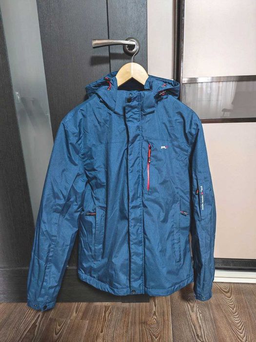 Демисезонная куртка мужская, размер М