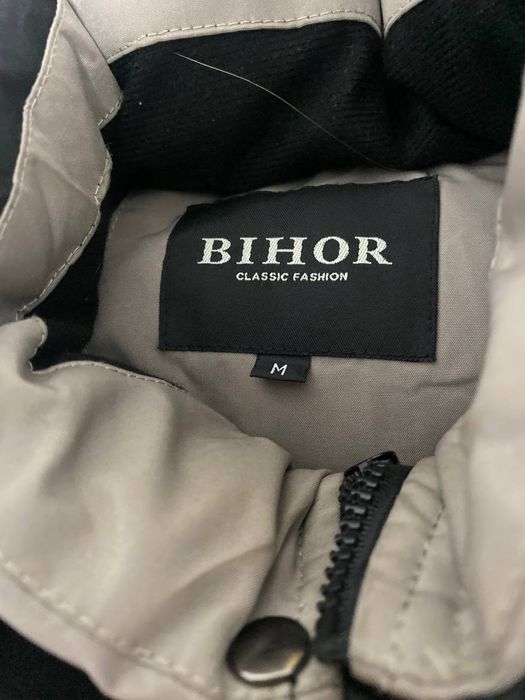 Продам зимню куртку M