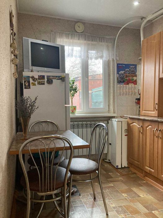 Продам будинок на вул. Леонтовича, буд. 25