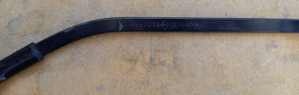 Двірник/важіль склоочисника задній лівий VW T4 (1990-2003)