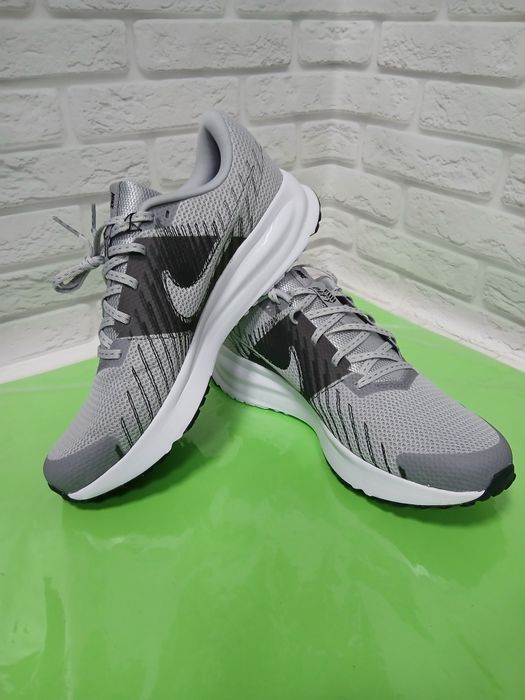 Чоловічі кросівки для бігу Nike Run Defy HM9594-003