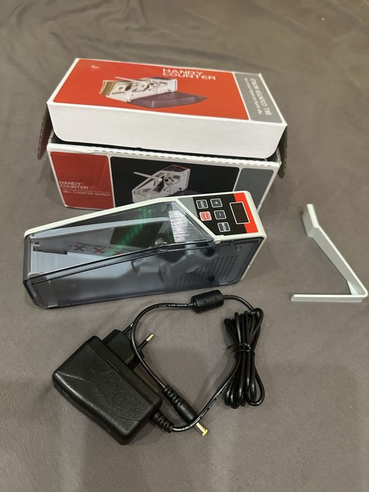 Продам портативную машинку для подсчета денег