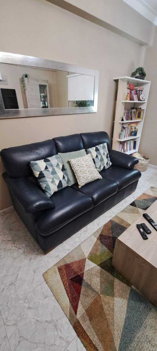 Sofá de Pele Azul Escuro