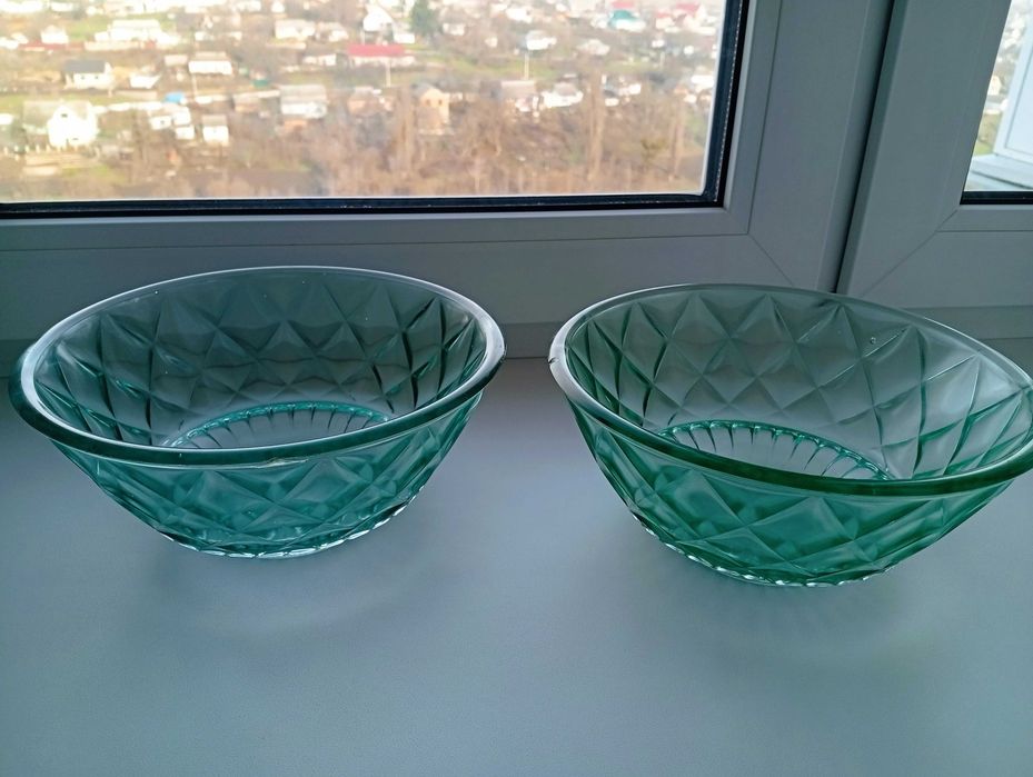 Комплект з двох скляних ваз