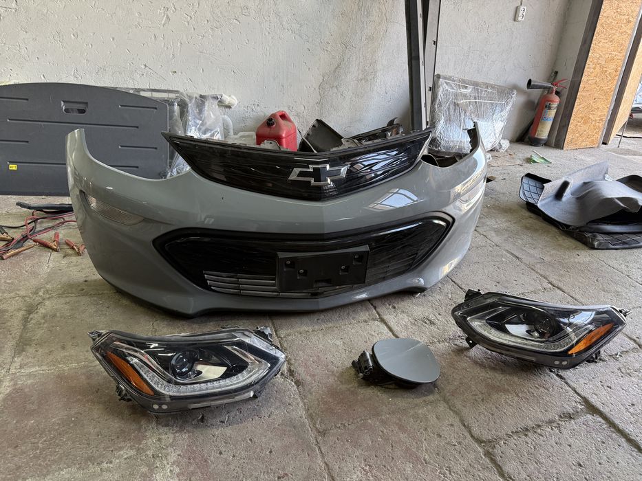 Бампер в сборе Chevrolet Bolt EV 2020