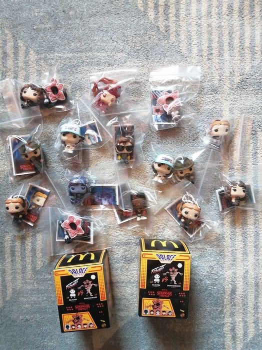Mini figuras stranger things kinder surpresa