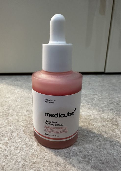Medicube Пептидна сироватка