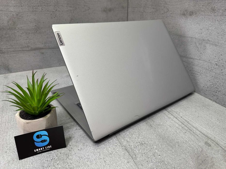 Стильний ноутбук Lenovo IdeaPad 3 17IML05/i5-10210u/512gb ssd/17.3"