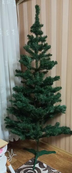Продам искусственную ёлку