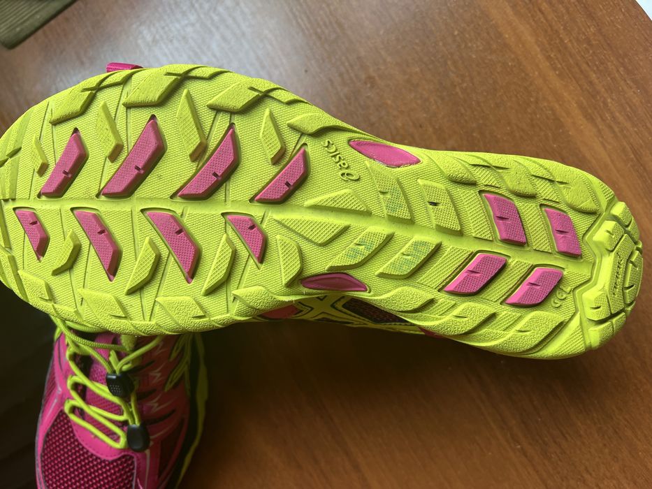 Кроссовки  Asics