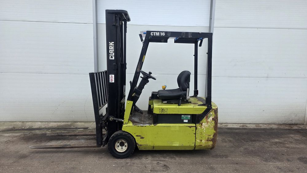 Wózek widłowy Clark CTM 16S wolny skok elektryczny widlak