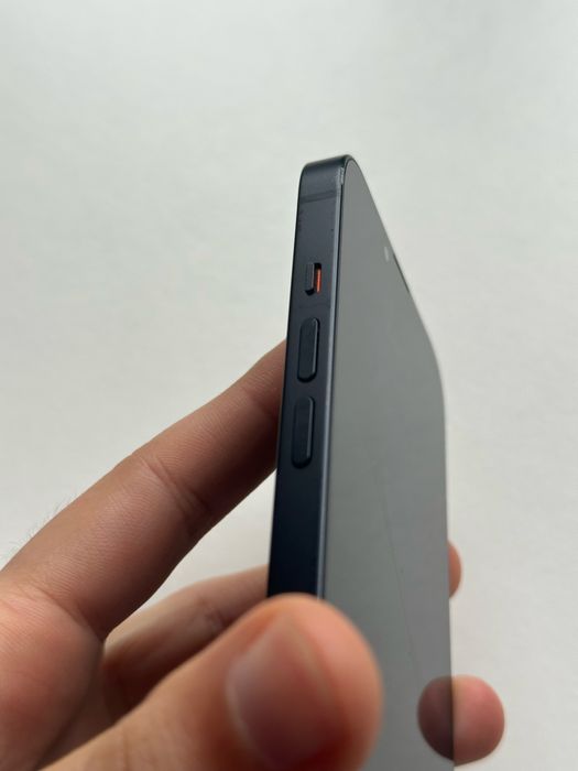 iPhone 13 – 256GB (Preto / Midnight)