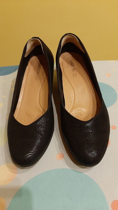 Buty czółenka Lasocki 39