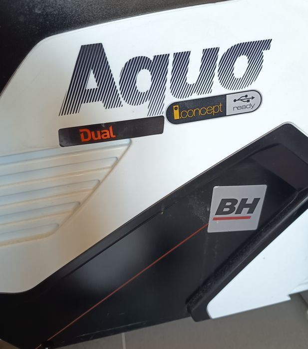 Máquina de Remo BH Fitness Aquo Dual i.Concept – Como Nova