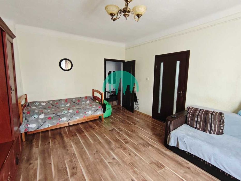Продається 2-кімнатна квартира в по центрі вул Спортивна(60) МОЖНА ПО ВАУЧЕРАМ