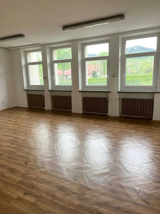 Lokal usługowy 84m² - Inwałd