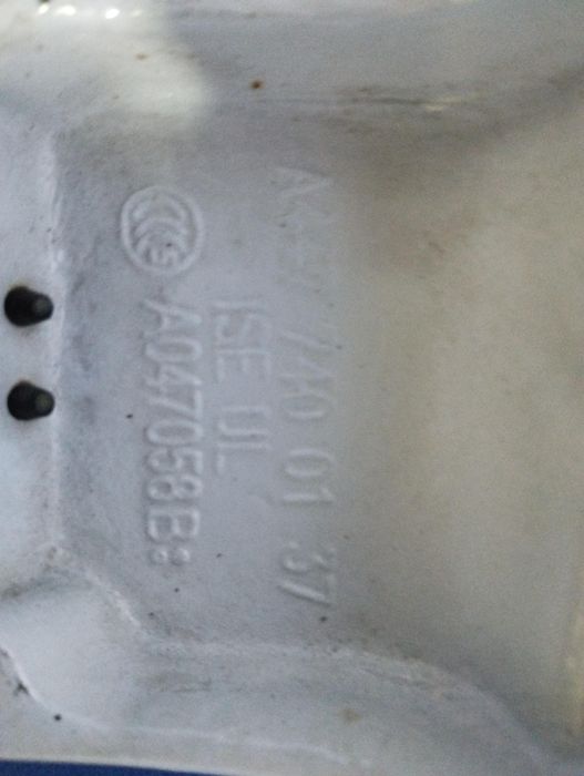 Петля дверей багажника Vito W447 петлі багажника вито 447 мерседес