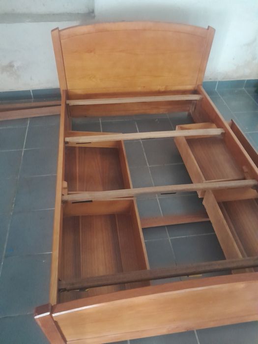 Cama com 4 gavetas
