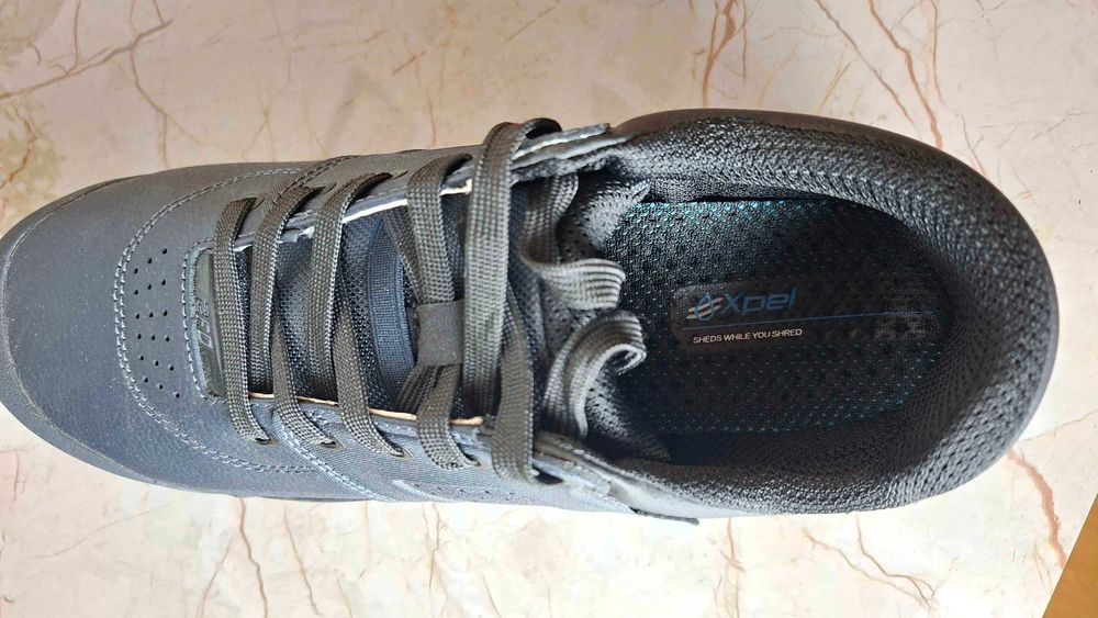 Buty rowerowe Specialized 2FO DH Flat rozmiar 43/ 27.5CM