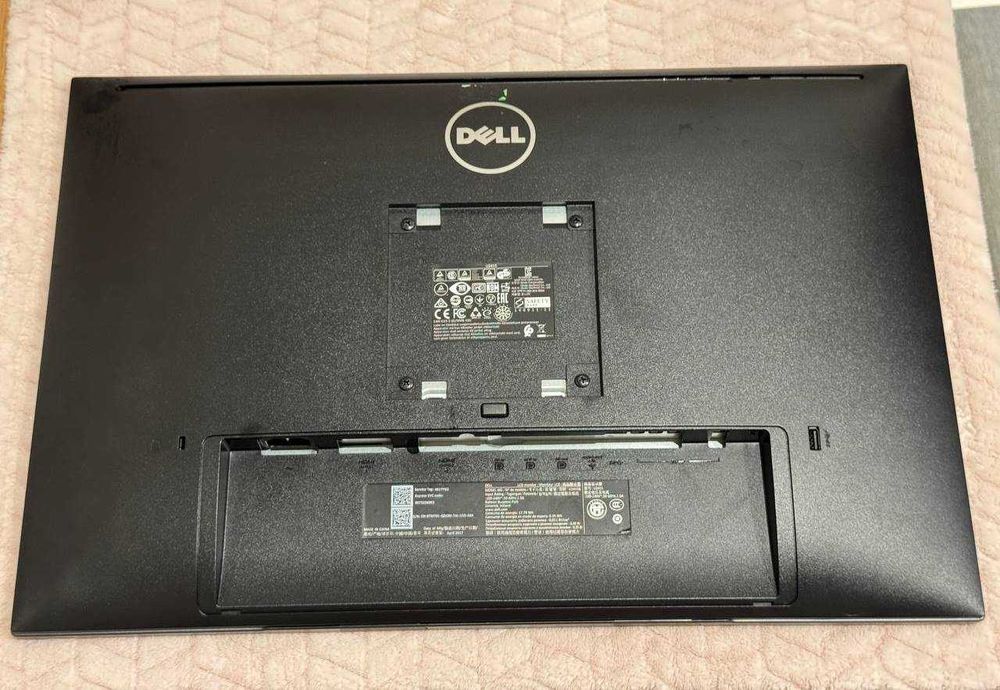 Монітор 24" DELL U2415 розбита матриця