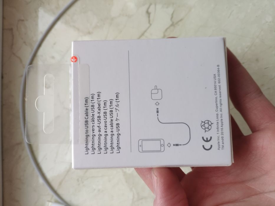 Оригинальный USB кабель Lightning для iPhone и iPad