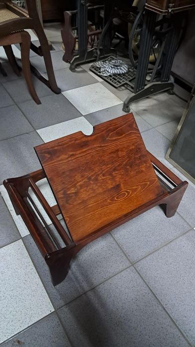 Mesa de leitura ou pc