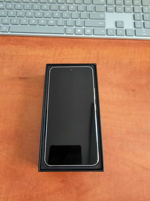 Samsung Galaxy S22 5G 256 GB Dual SIM (SM-S901B/DS)