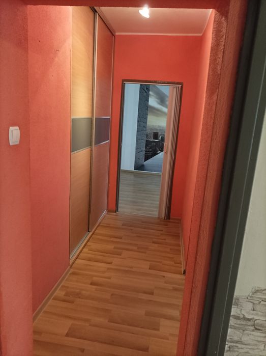 Kompaktowe 2-pokojowe mieszkanie z garażem i dwiema piwnicami w Kozłowicach