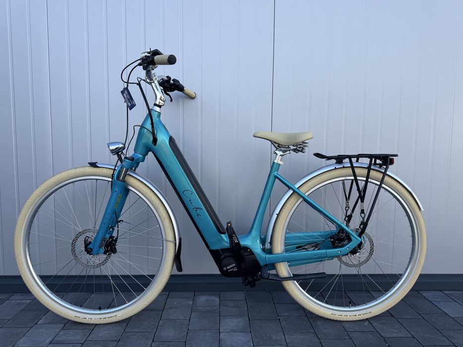 ROWER Cube Ella Bosch