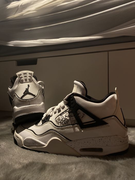 Jordan 4 Retro SE DIY