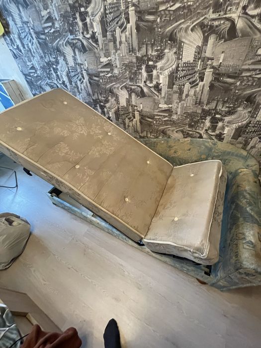 Диван , тахта бу