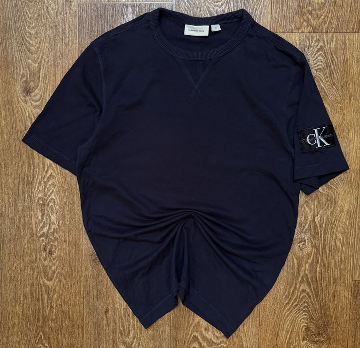 Футболка от Calvin Klein