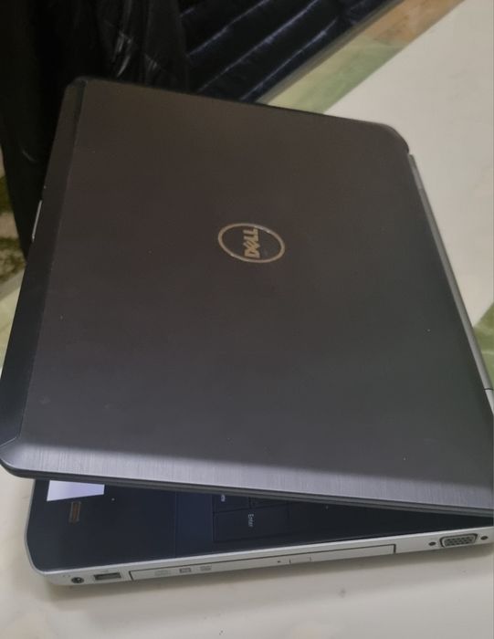 Продам ноутбук 15,6 Dell  E5520 4-х ядерный проц  і5