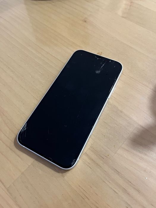 iPhone 11 64 GB — €150
