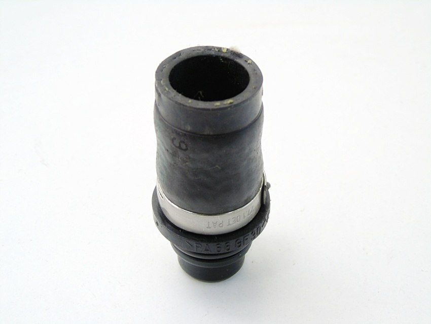 Rurka Króciec Odmy Bloku 3.5 4.4 V8 Bmw 7 E38 735 5 E39 535 M62 1705377B