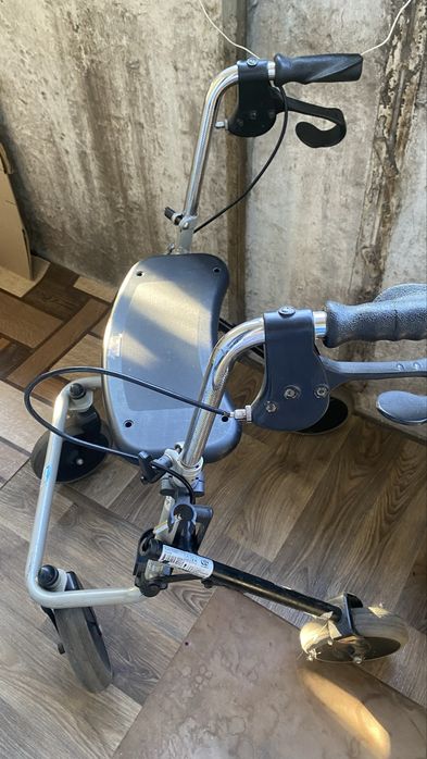 Ходунки роллатор