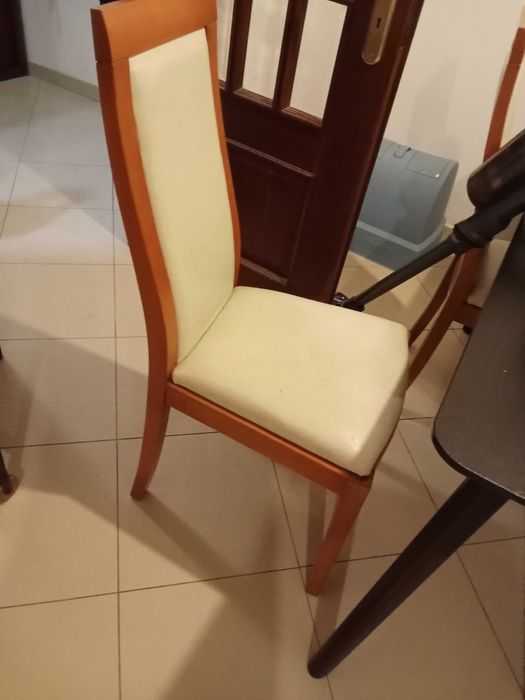 4 cadeiras em cerejeira