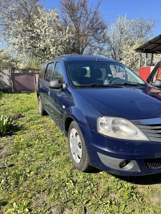 Авто Renault logan 2010р