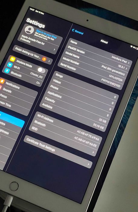 iPad 8 generacji 32GB Wi-Fi srebrny – stan bardzo dobry