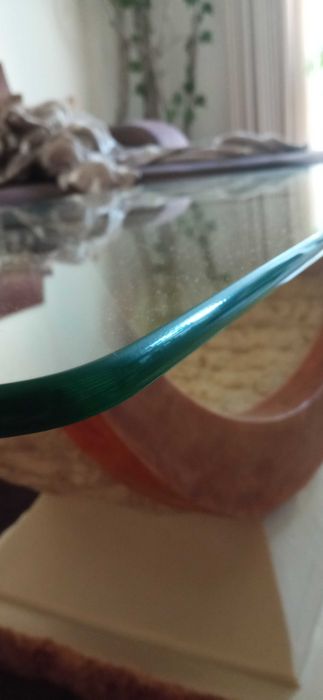 Mesa de Sala em pedra e vidro de 8mm