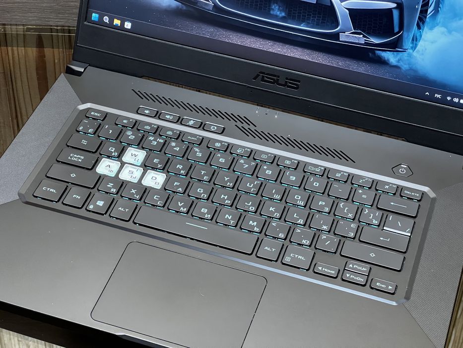 Asus TUF Dash 15, RTX3050ti, 144hz, I7 11gen