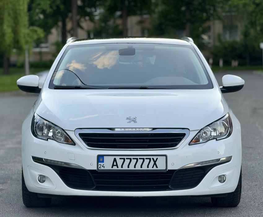 Peugeot 308SW 2015 року