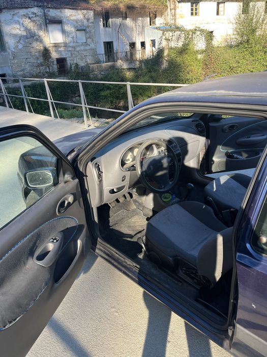 Ford fiesta techno 1.2  , ano 2000